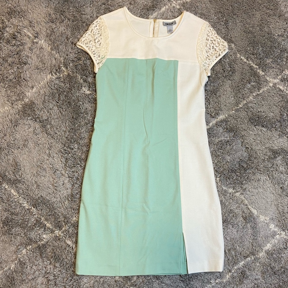 (NWT) DKNY Mint Green/Ivory Color Block Dress- Sz 4